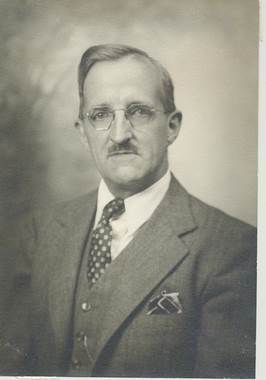 1930 Elsen T Dudero