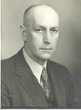1943 Walter Holcomb 